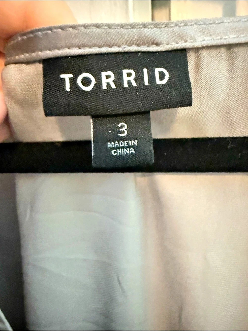 Torrid Gray Babydoll Blouse  Size 3 - Picture 3 of 6